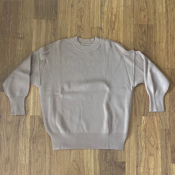 Abercrombie & Fitch Tan Crewneck Sweater - Picture 1 of 13